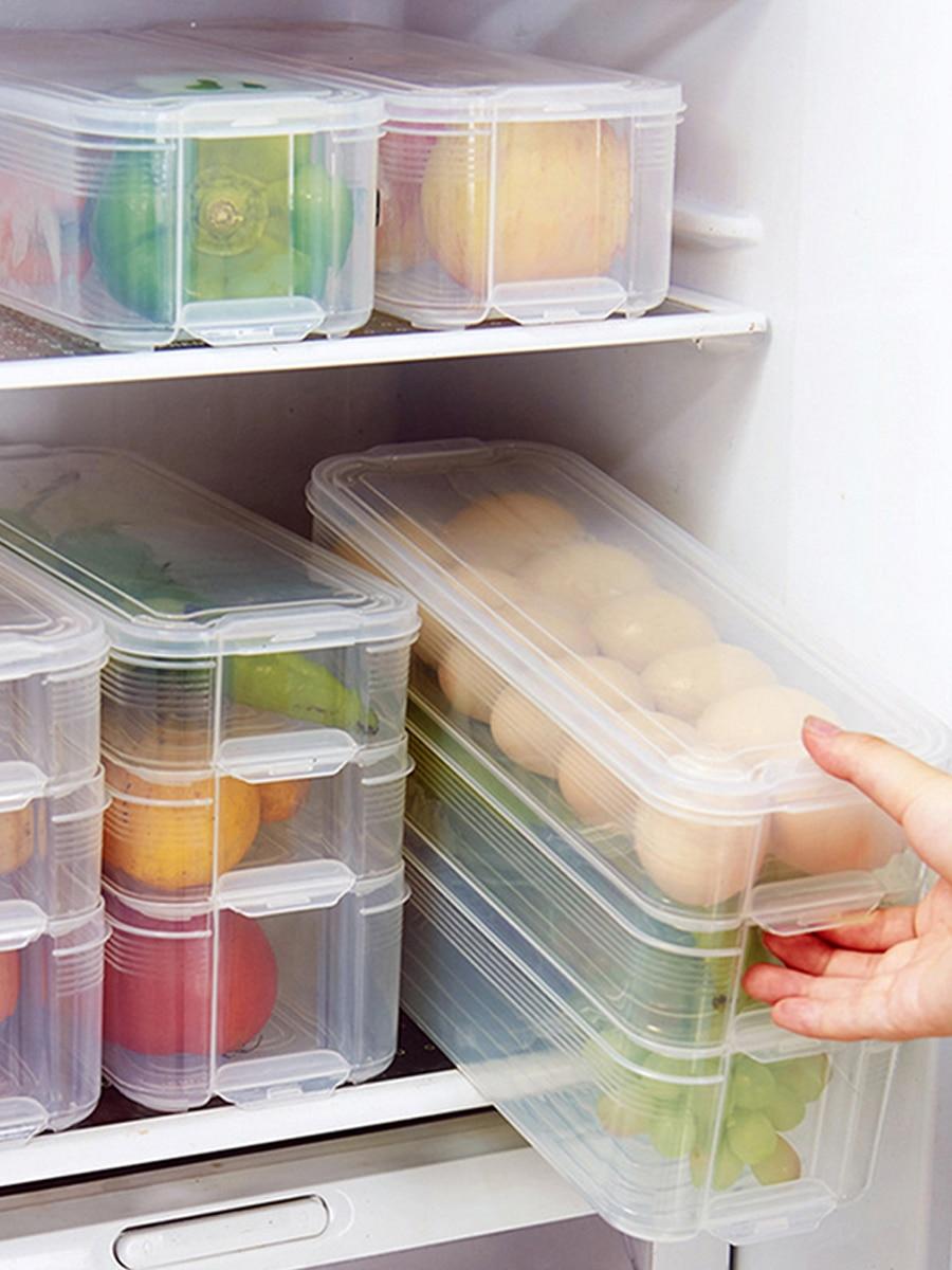 продукты в контейнерах в холодильнике