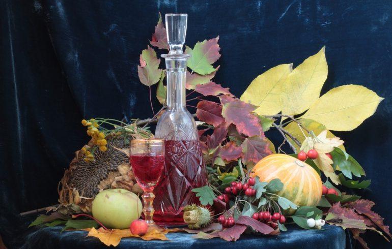 7 напитков, которые согреют вас этой осенью и уберегут от простуды