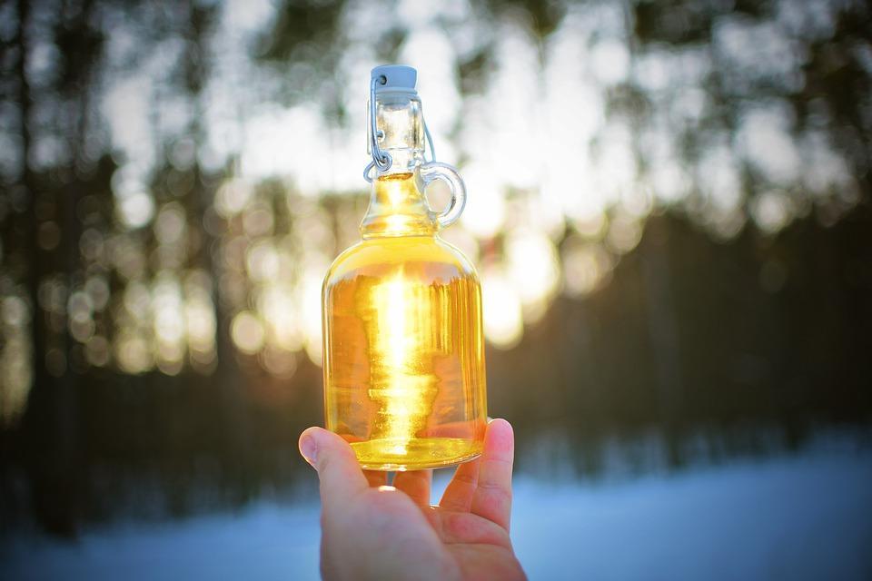 украинский напиток медовуха в бутылке