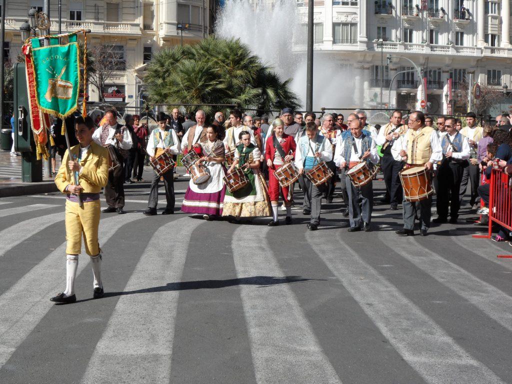 народный праздник на улицах Валенсии