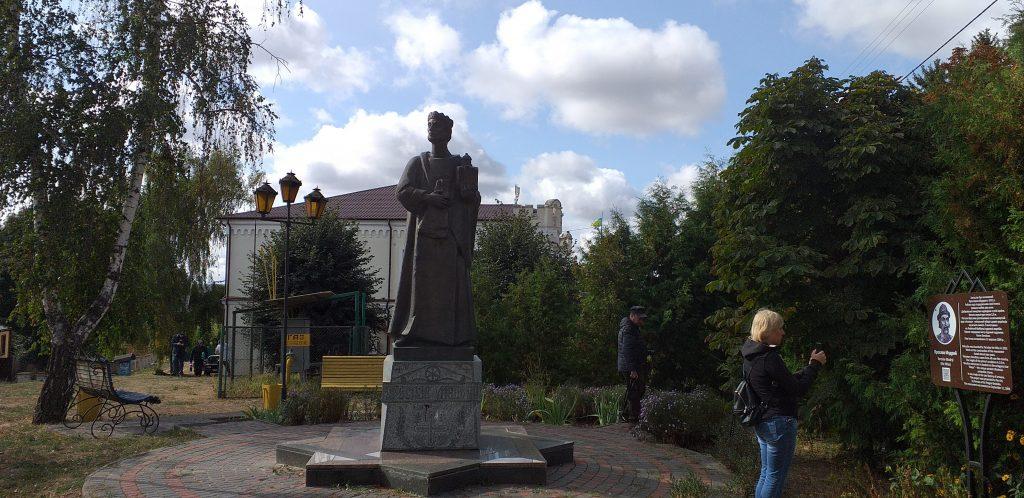 памятник князю Ярославу Мудрому