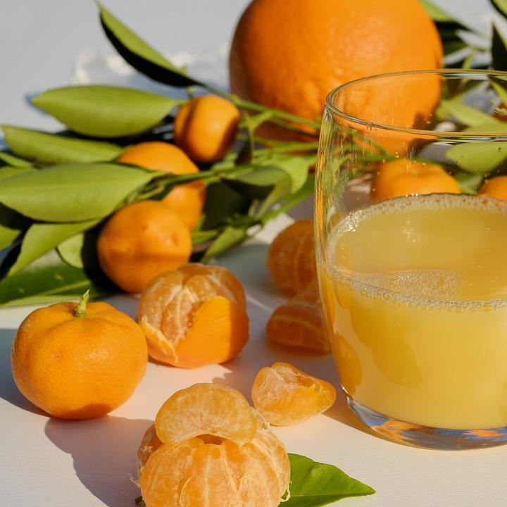 свежевыжатый сок из мандаринов